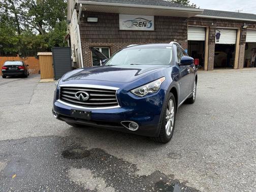 2014 INFINITI QX70 Base