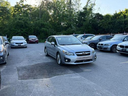 Ice Silver Metallic 2014 Subaru Impreza 2.0i Limited