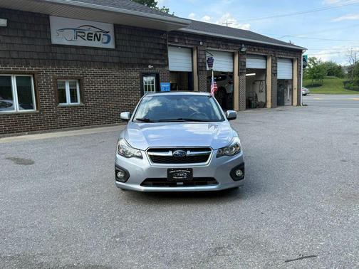 Ice Silver Metallic 2014 Subaru Impreza 2.0i Limited