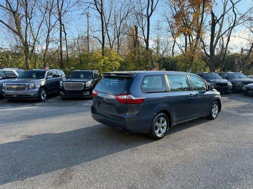 2015 Toyota Sienna L