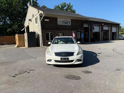 2010 INFINITI G37x Base