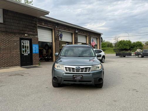 Blue 2012 Subaru Forester 2.5X Premium