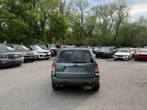 Blue 2012 Subaru Forester 2.5X Premium