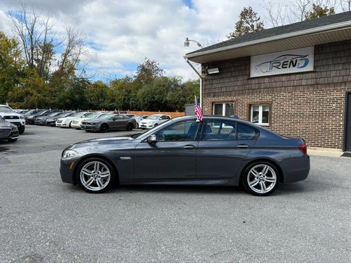 2016 BMW 550 550i Sedan 4D