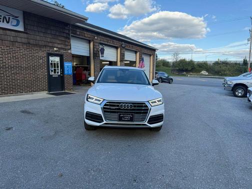 2018 Audi Q5 2.0T Tech Premium