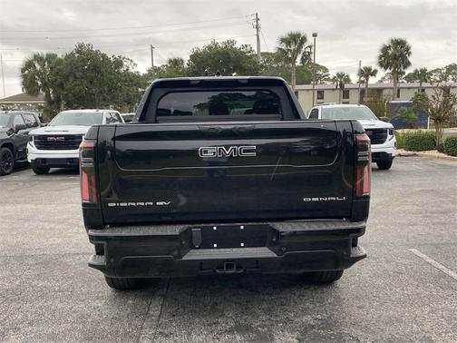 2025 GMC Sierra EV Denali