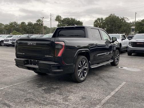 2025 GMC Sierra EV Denali