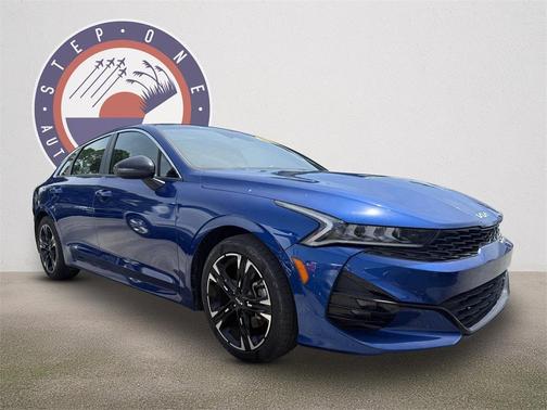 2022 Kia K5 GT-Line