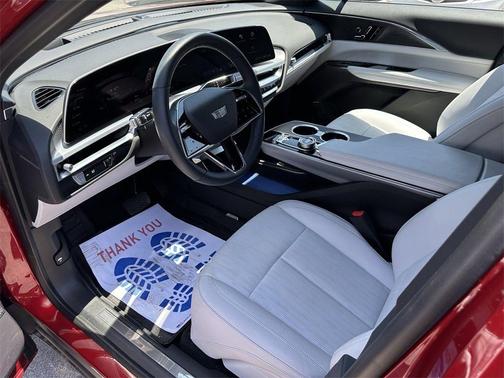 2024 Cadillac LYRIQ Luxury