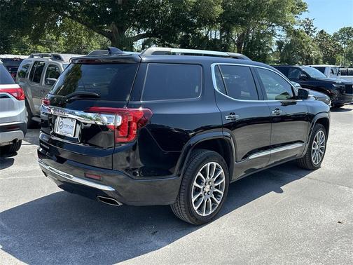 2022 GMC Acadia Denali