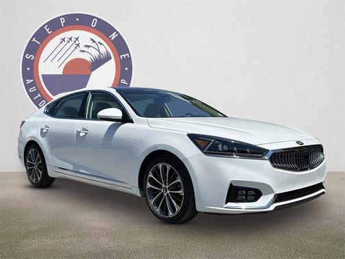 2018 Kia Cadenza Technology