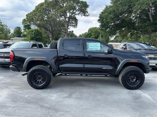 2024 GMC Canyon AT4X