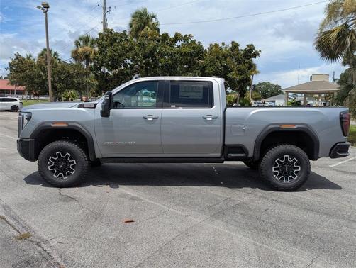 2025 GMC Sierra 2500 AT4X