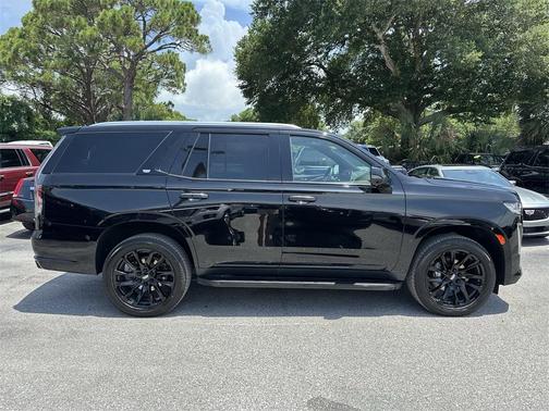 2022 Cadillac Escalade Premium Luxury