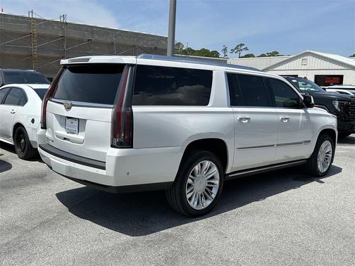 2017 Cadillac Escalade ESV Platinum