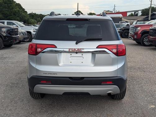 2018 GMC Acadia SLE-2