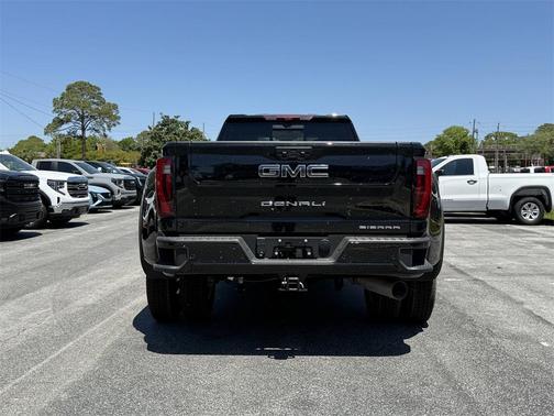 2024 GMC Sierra 3500 Denali Ultimate