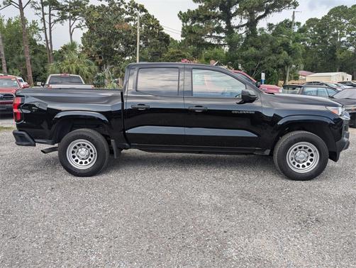 2024 Chevrolet Colorado WT