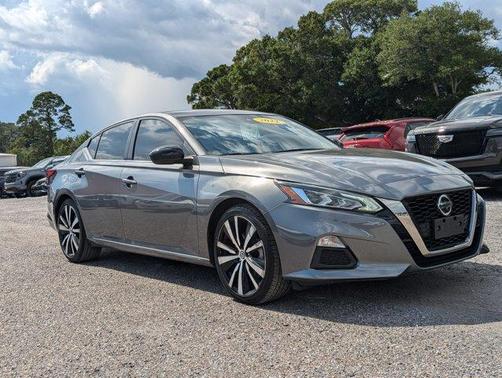 2022 Nissan Altima 2.5 SR
