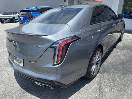 2022 Cadillac CT4 Sport
