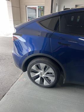 2024 Tesla Model Y Base