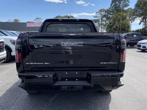 2025 GMC Sierra EV Denali