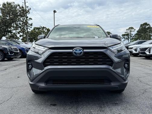 2023 Toyota RAV4 Hybrid XLE Premium