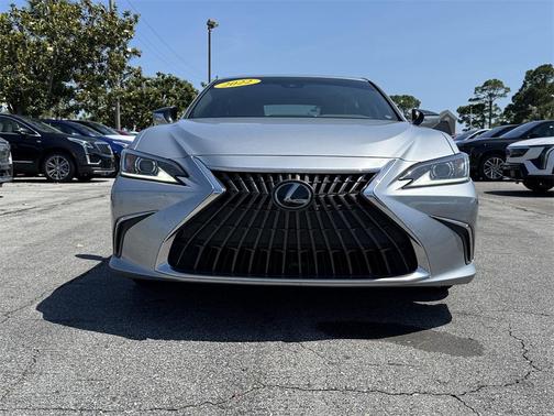 2022 Lexus ES 350 Base