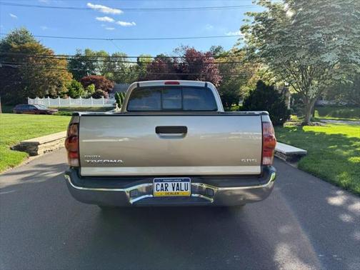 2005 Toyota Tacoma Base