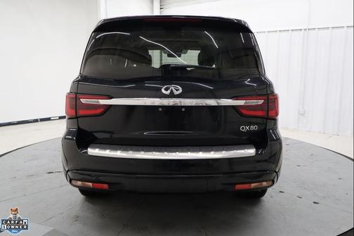 2023 INFINITI QX80 Luxe
