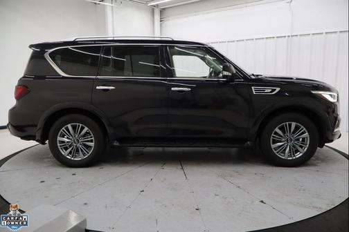 2023 INFINITI QX80 Luxe