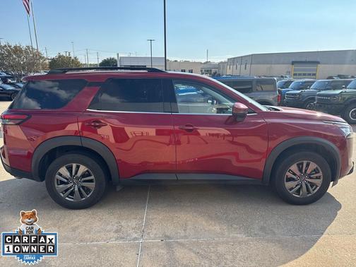 2024 Nissan Pathfinder SV FWD