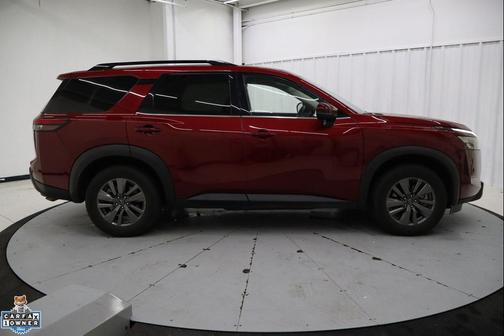 2024 Nissan Pathfinder SV FWD