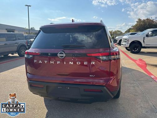 2024 Nissan Pathfinder SV FWD