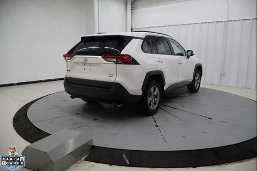 Ice Cap 2024 Toyota RAV4 XLE