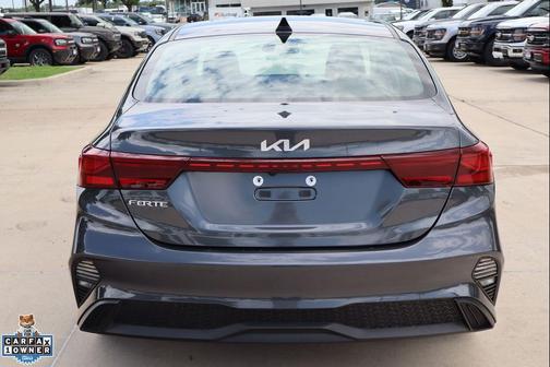 Gravity Gray 2023 Kia Forte LXS