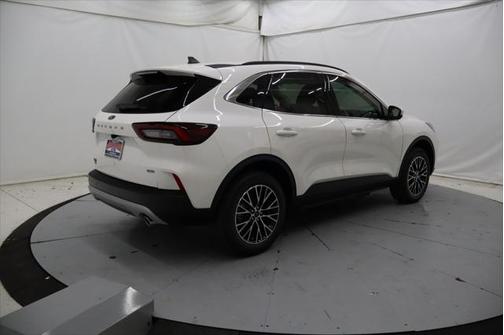 2025 Ford Escape SE