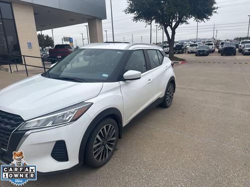 2022 Nissan Kicks SV