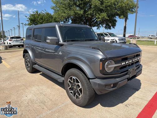 CARBONIZED GRAY METALLIC 2024 Ford Bronco Outer Banks