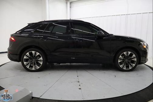 2024 Audi Q8 55 Prestige