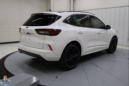 2023 Ford Escape ST-Line Elite