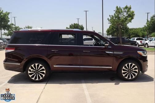 DIAMOND RED 2023 Lincoln Navigator Reserve
