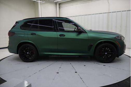 2024 BMW X5 M60i