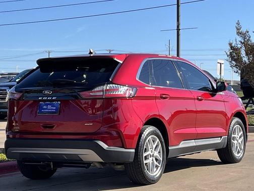 Rapid Red Metallic Tinted Clearcoat 2024 Ford Edge SEL