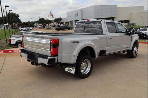 2025 Ford F-450 Platinum