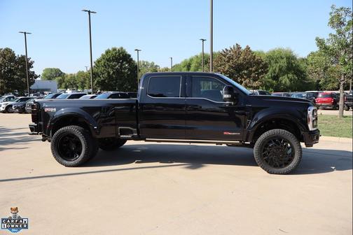 2025 Ford F-450 Platinum