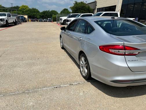 INGOT SILVER 2018 Ford Fusion Hybrid SE