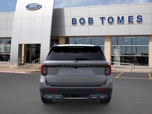 CARBONIZED GRAY METALLIC 2026 Ford Explorer Active