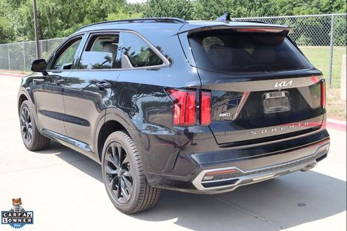 Ebony Black 2022 Kia Sorento SX