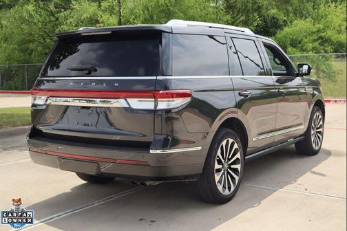 STARLIGHT GRAY METALLIC PC 2024 Lincoln Navigator Reserve
